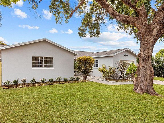 4th image of 8844 SW 6th Street