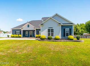 3405 Planters Way Dr, Farmville, NC 27828