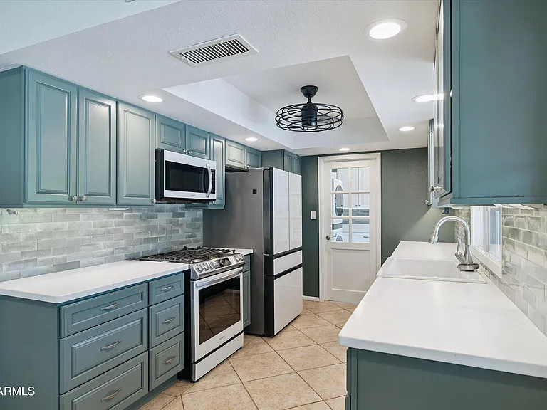3526 E Sahuaro Dr — Photo 12
