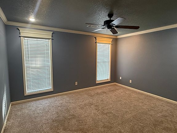3rd image of 381 Wildwood Point