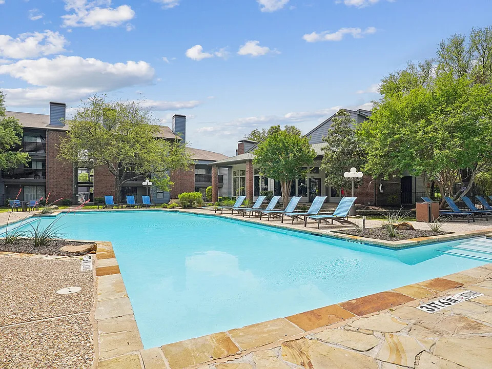 Vantage Point Apartments