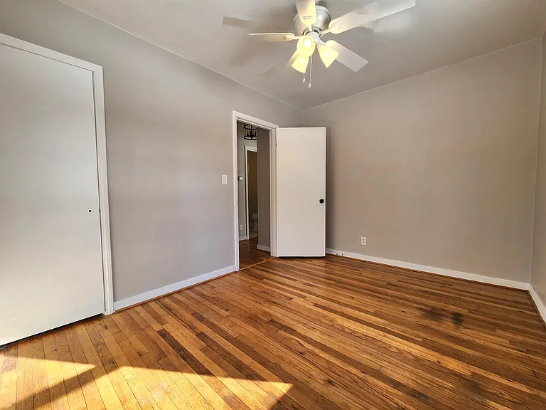 4449 S Saginaw Rd — Photo 9