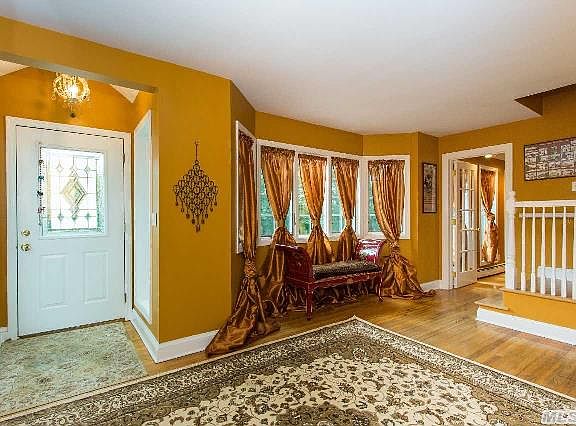 3rd image of 7 Wagon Ln