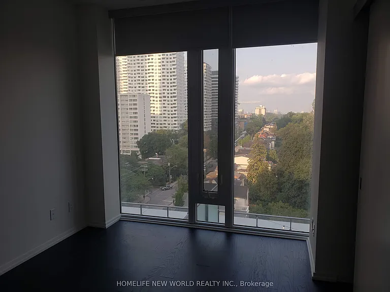 5 Soudan Ave #1104 — Photo 41