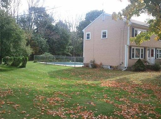 3rd image of 64 Ashley Dr