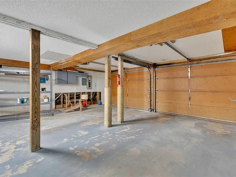 4051 Shell Rd — Photo 46