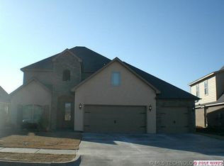 416 W 127th Pl, Jenks, OK 74037