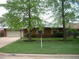 Home for Sale in Bethany, Oklahoma $99,900
