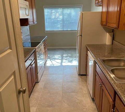 3rd image of 375 E Alaska Ave