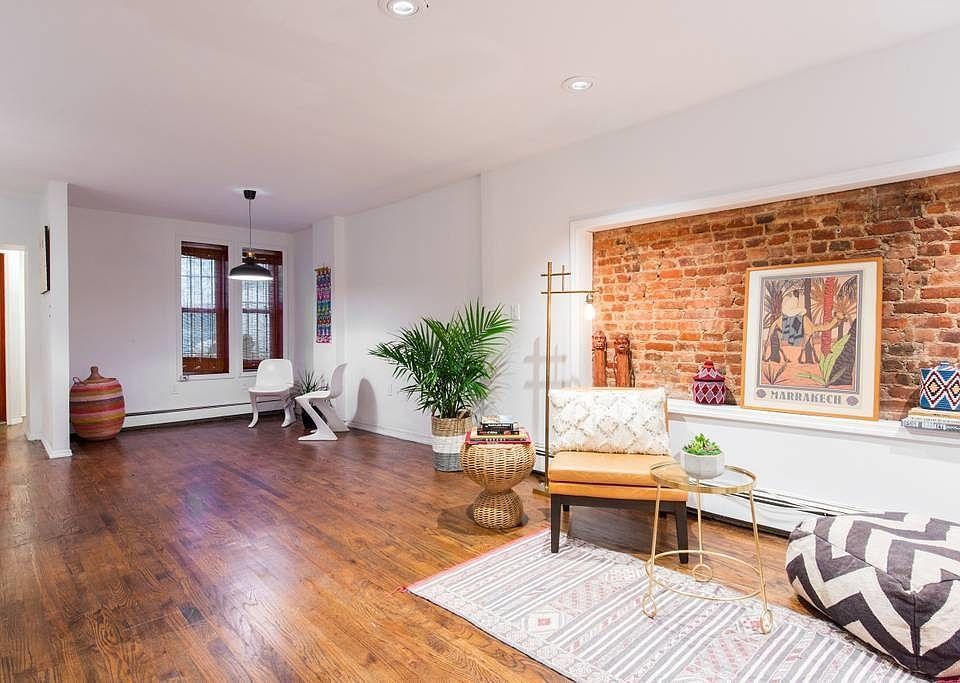 1st image of 335 Macon St #1