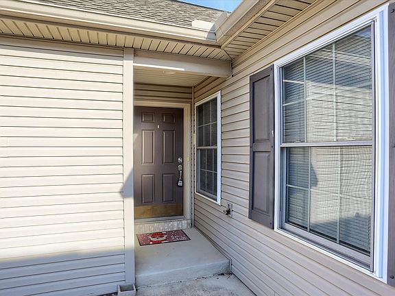 4th image of 79 Keswick Dr