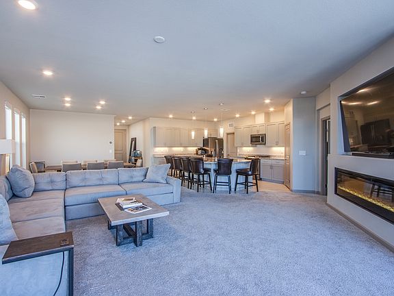 5th image of 380 Coastal Fog Ave