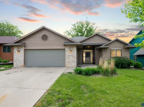 308 N La Salle Ave, Sioux Falls, SD 57110