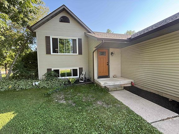 5th image of 521 Sleepy Hollow Ln