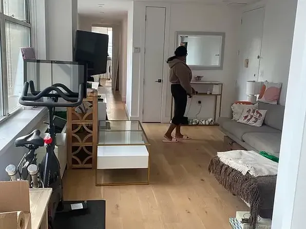 253 Broadway image 1 of 8