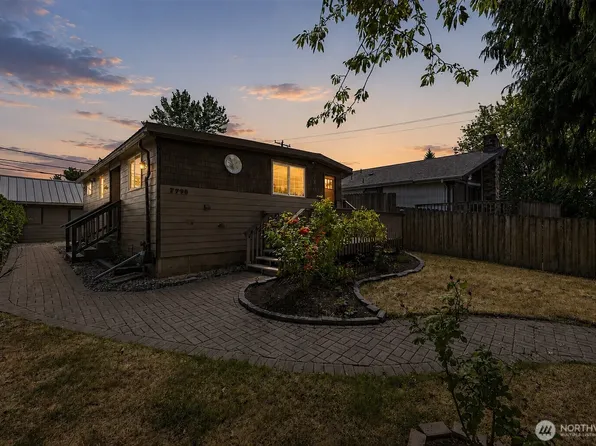 7768 14th Avenue SW, Seattle, WA 98106