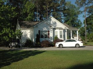 495 W Firetower Rd, Swansboro, NC 28584