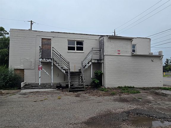 2nd image of 2312 Forest Ave