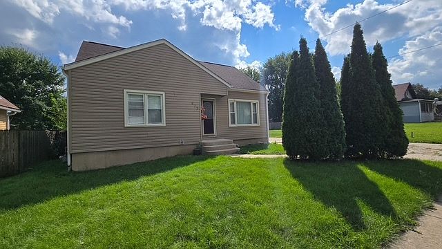 1st image of 673 Orange St