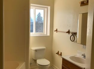 4349-3g - 552 SE Pacific Avenue, Glendale, OR 97442