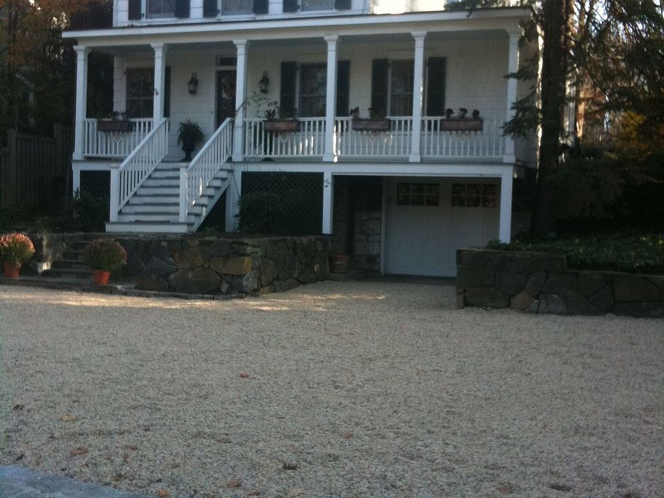 139 Lake Avenue