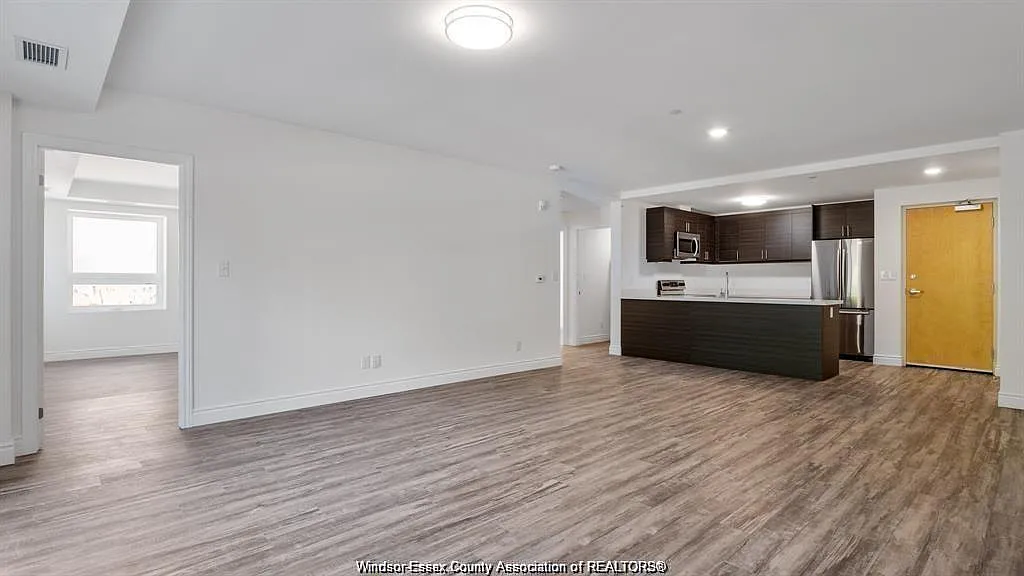 2 bed, 2.0 bath, 1072 sqft, $2,200 — Photo 4