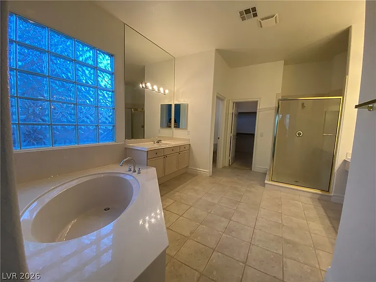 386 Apple River Ct — Photo 13