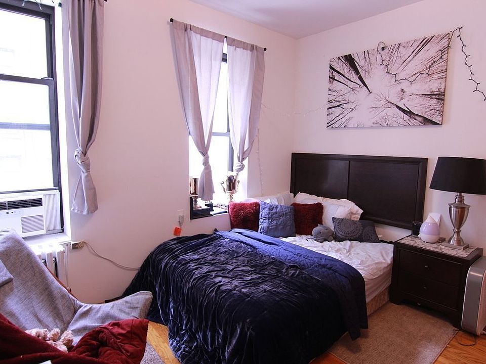 2nd image of 306 E 5th St APT 7