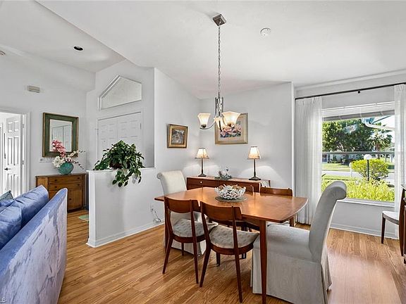 4th image of 136 Estelle Dr