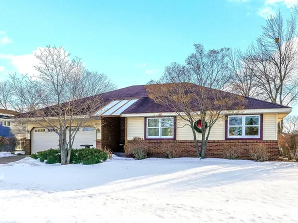 1441 21st St W, Hastings, MN 55033