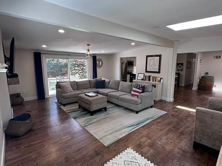 1210 Hemlock Ave — Photo 12