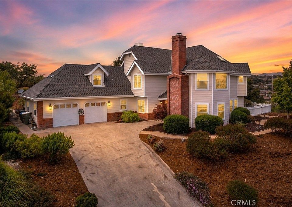 1st image of 432 Emerald Bay Dr