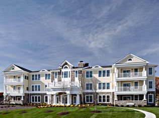 402 Four Seasons Ln, Montvale, NJ 07645