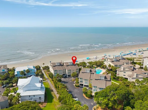 2 Seagrove Ln APT D, Isle Of Palms, SC 29451
