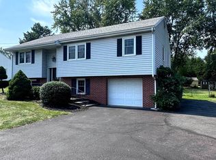 515 Vaughn Rd, Royersford, PA 19468