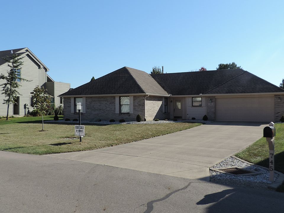1st image of 745 Westlake Dr