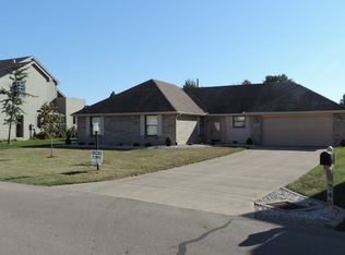 745 Westlake Dr, Troy, OH 45373