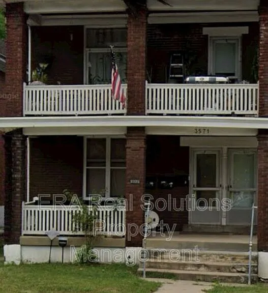 3571 Vine St #3 — Photo 1