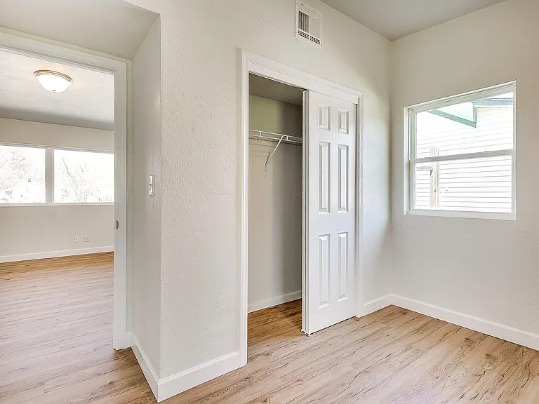 620 E Eufaula St — Photo 11