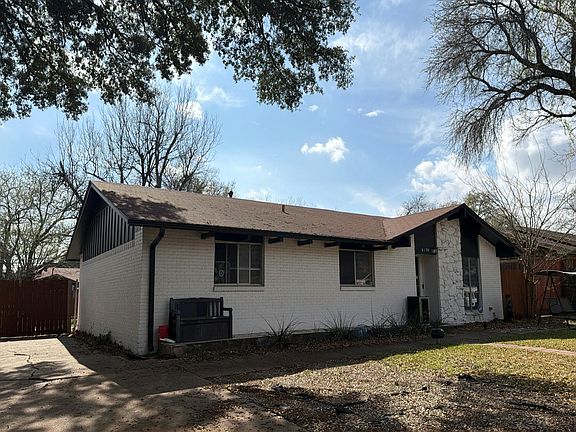 3rd image of 8130 Clear Springs Rd