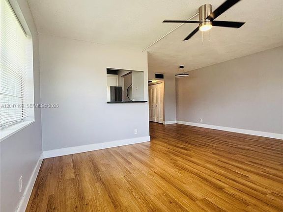 2nd image of 21 Windsor E #B