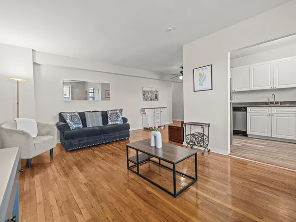 282 East 35th Street image 1 of 12
