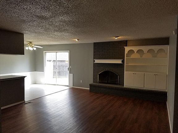 4th image of 636 Emerwood Ct