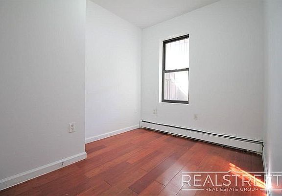 5th image of 337 Tompkins Ave #B