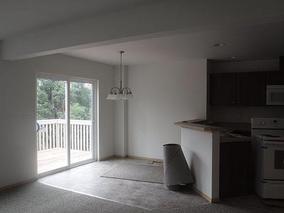 4th image of 1778 NW Bandit Way