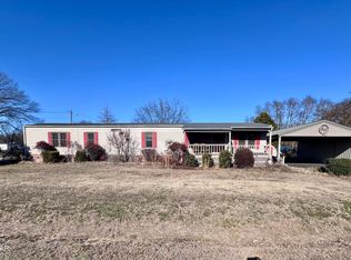 462 Jowers Rd, Martin, TN 38237