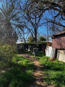 5035 E Mono St, Fresno, CA, 93727