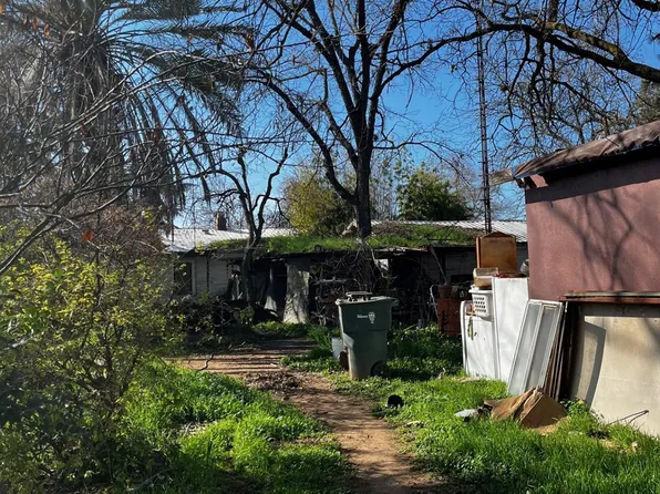 5035 E Mono St, Fresno, CA 93727