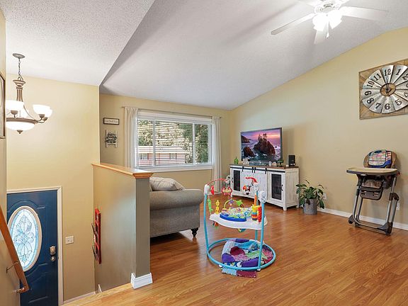 3rd image of 8516 Green Haven Dr