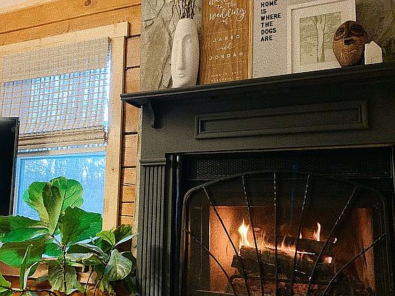 Family room - fireplace